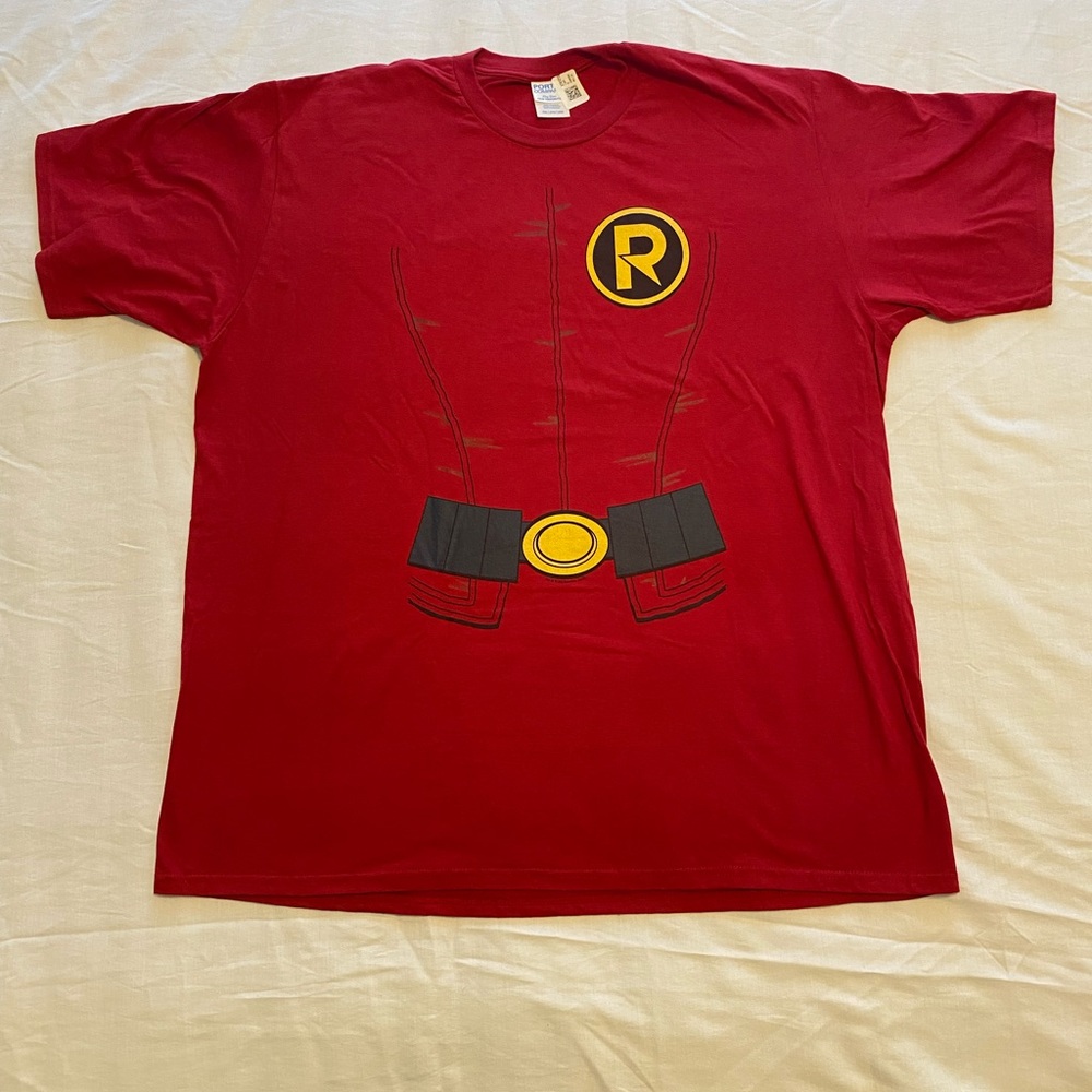 COPY - Men’s  “Batman New Robin Uniform T-Shirt” in XL